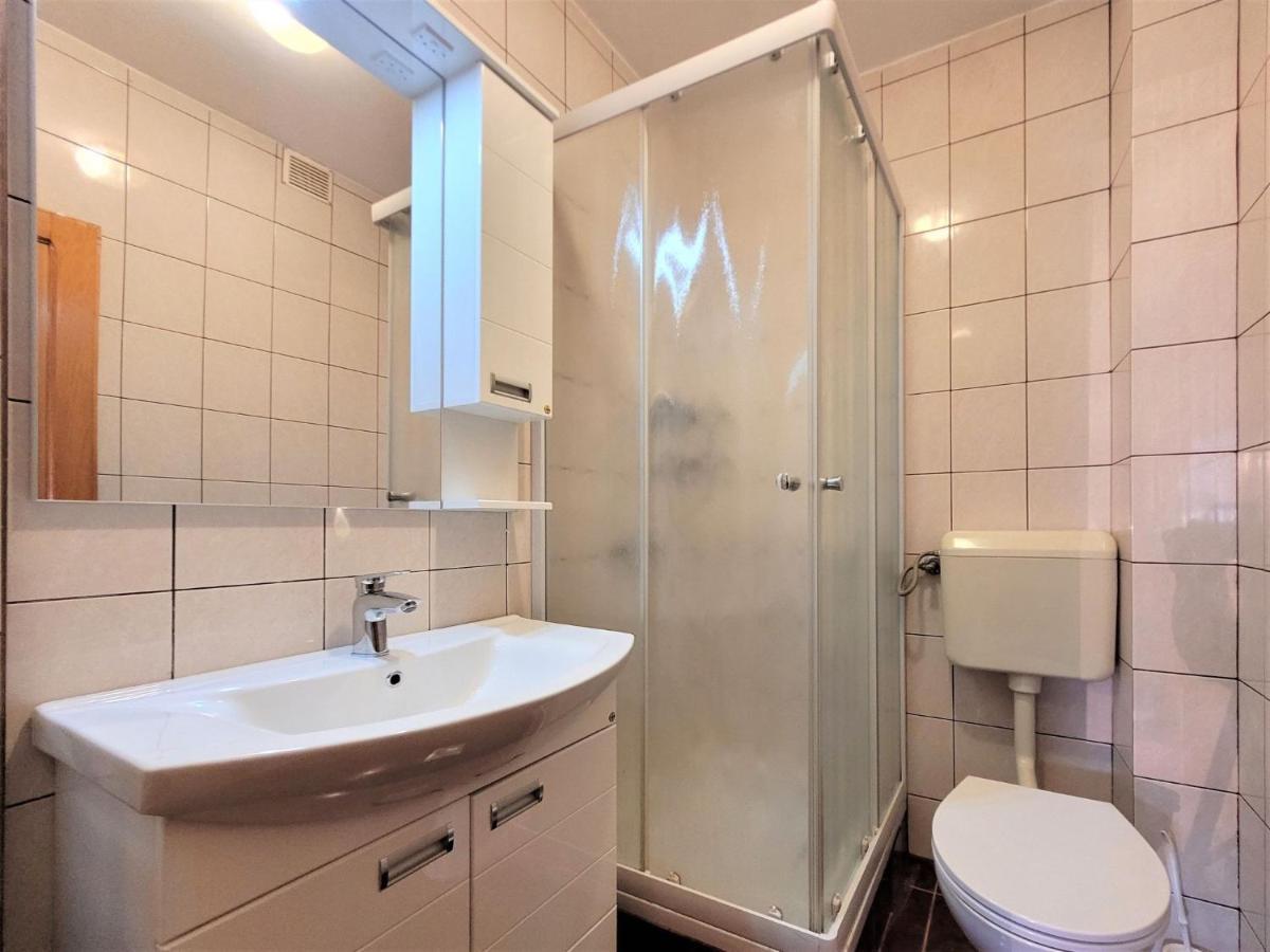 Apartment Ivamar-1 By Interhome Jezera Exteriör bild